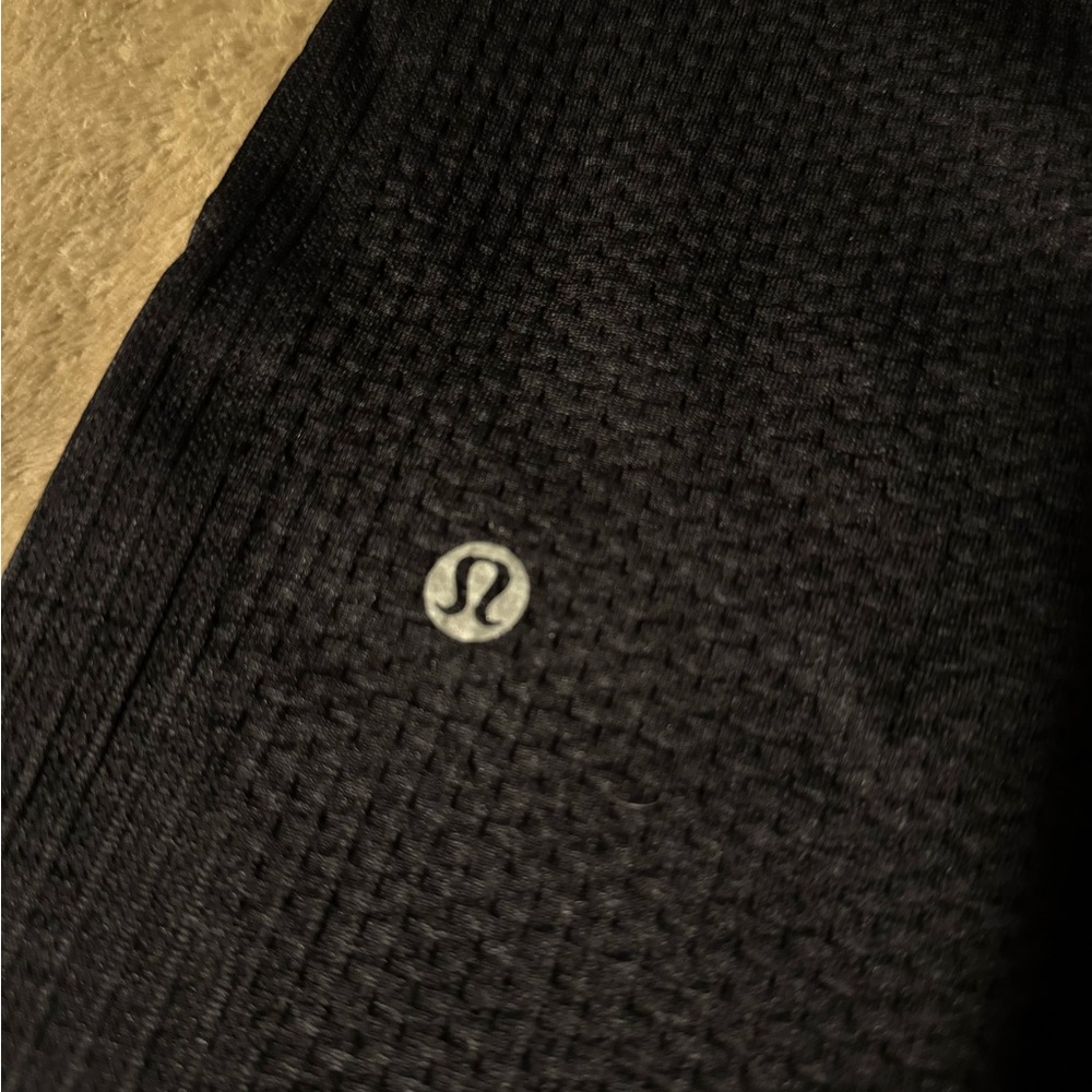 NEW Black Lululemon Engineered Warmth Jogger size 4 - Picture 3 of 4